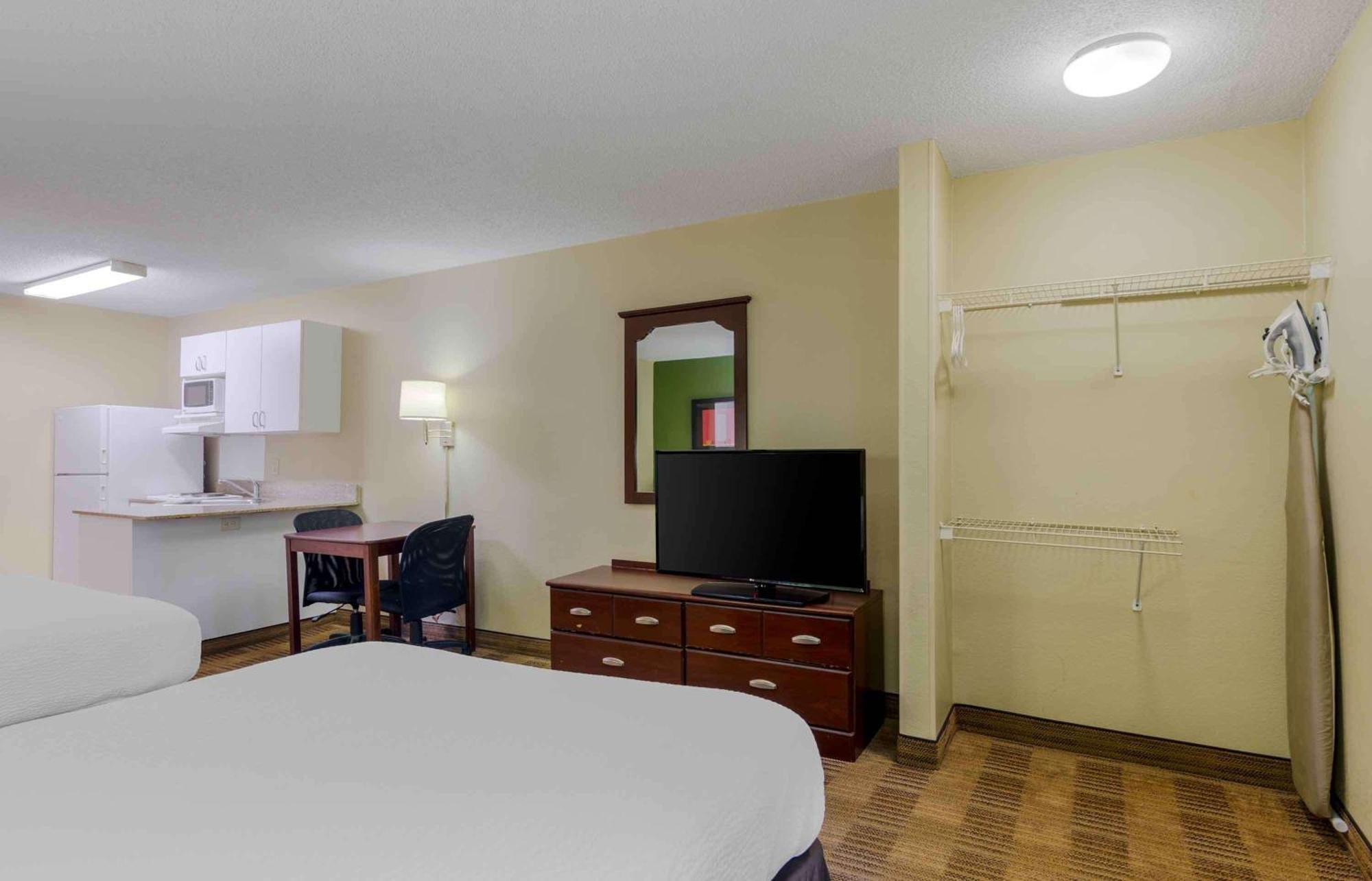 Extended America Select - Atlanta - - Rock Mill Rd Alpharetta
